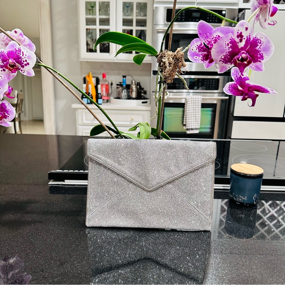 Rebecca Minkoff Silver Glitter Leo Clutch EUC - Picture 10 of 17